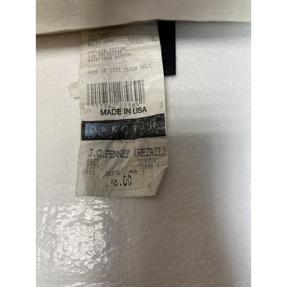 J.C. Penney Tea Party Tapestry Pillow 18"x12" Hand/Spot Clean - Picture 4 of 10